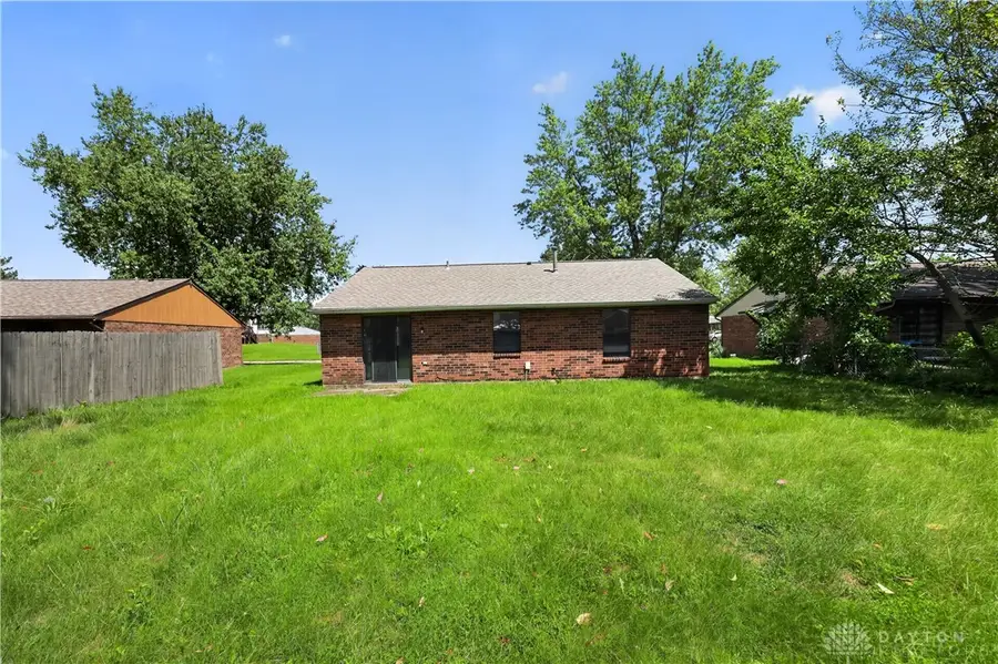 8377 Schoolgate Drive, Huber Heights, OH 45424 - #3