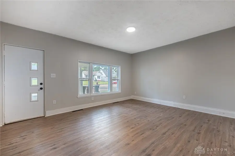 637 E Main Street, Xenia, OH 45385 - #2