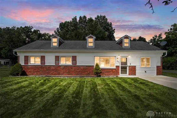 69 Wolfer Drive, Amelia, OH 45102