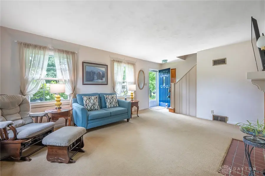 854 Ironwood Circle, West Carrollton, OH 45449 - #2