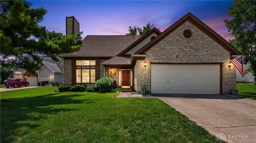 322 Meadowgrove Drive, Englewood, OH 45322 - #2