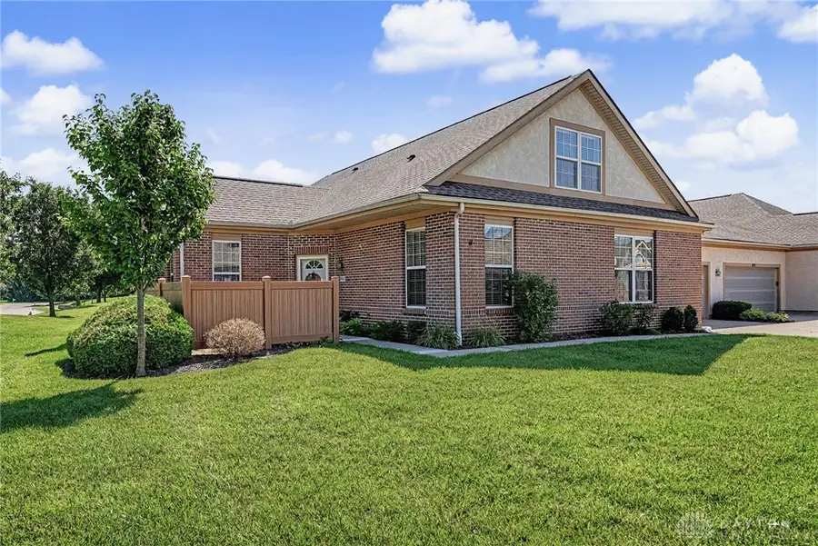 8823 Birkdale Hills Circle, Washington, OH 45458 - #2