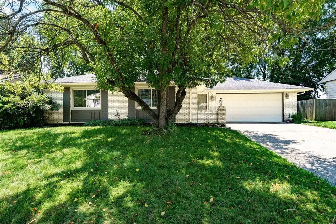 135 Whispering Pines Drive, Springboro, OH 45066 - #1