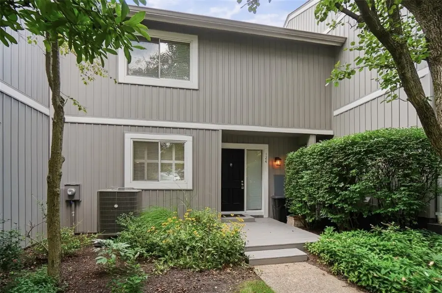 124 Twin Lakes Drive, Fairfield, OH 45014 - #3