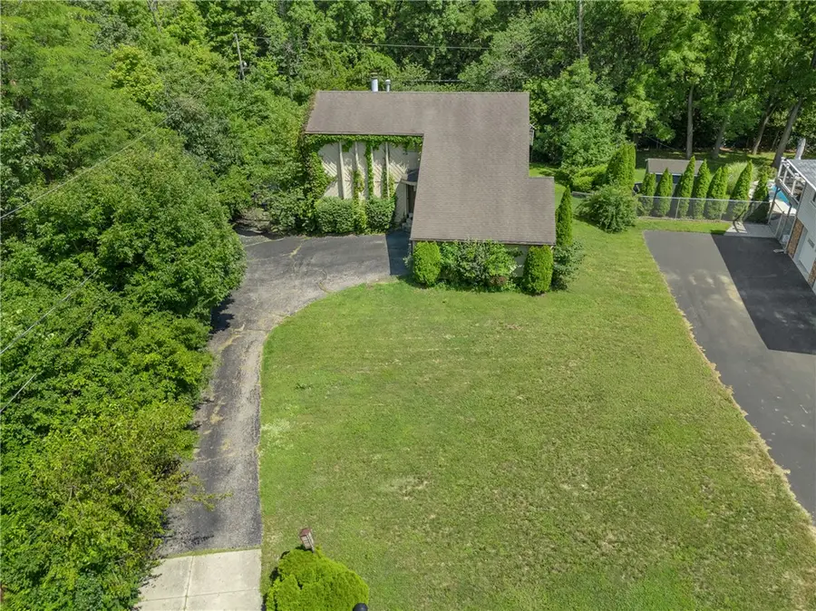 6006 Lynnaway Drive, Dayton, OH 45415 - #3
