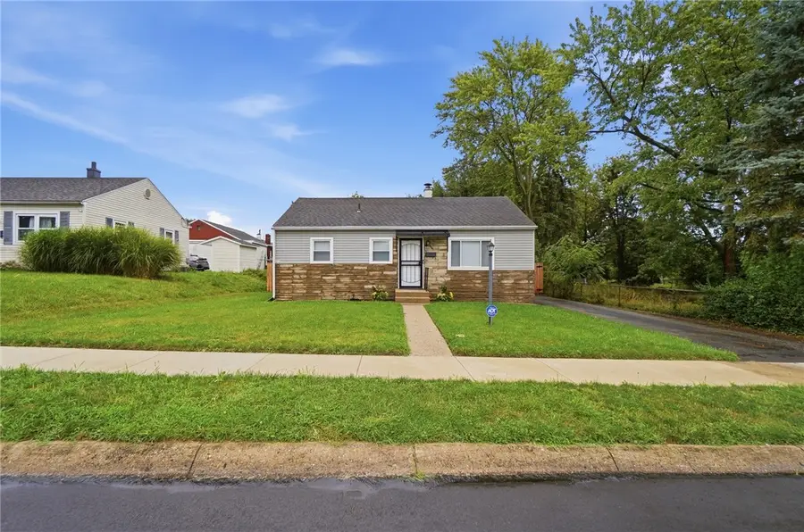 644 Cortland Drive, Springfield, OH 45505 - #3