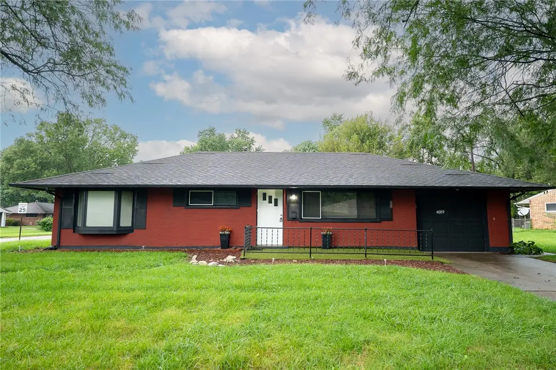 4689 Loxley Drive, West Carrollton, OH 45439 - #1