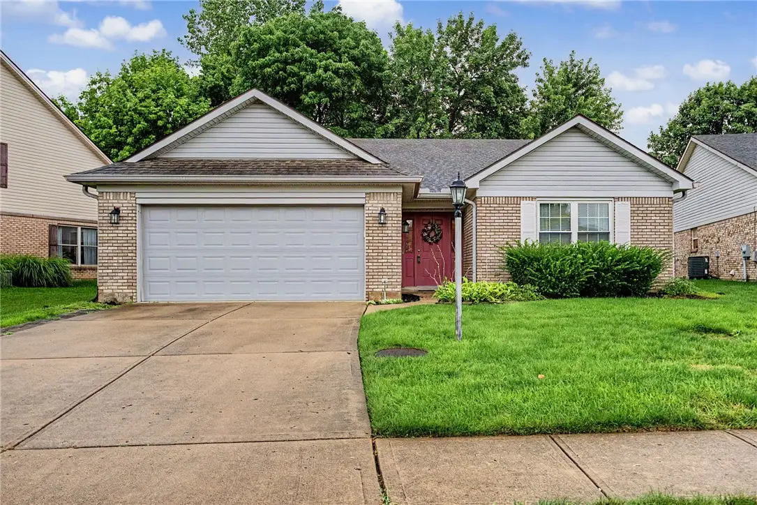9360 Sawgrass Drive, Miamisburg, OH 45342 - #1