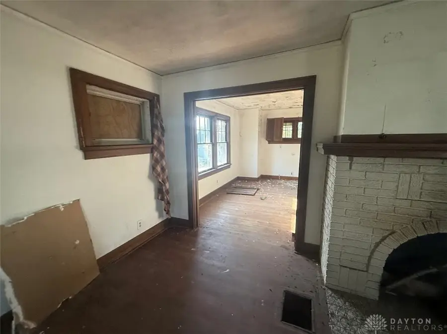 104 E Beechwood Avenue, Dayton, OH 45405 - #3