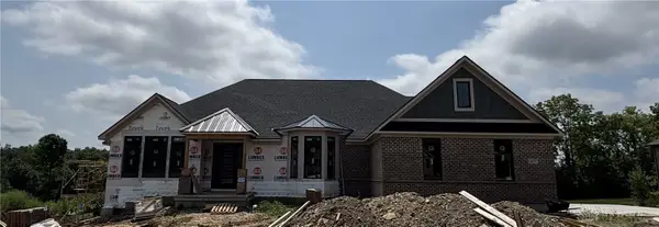 613 Christopher Drive, Centerville, OH 45458