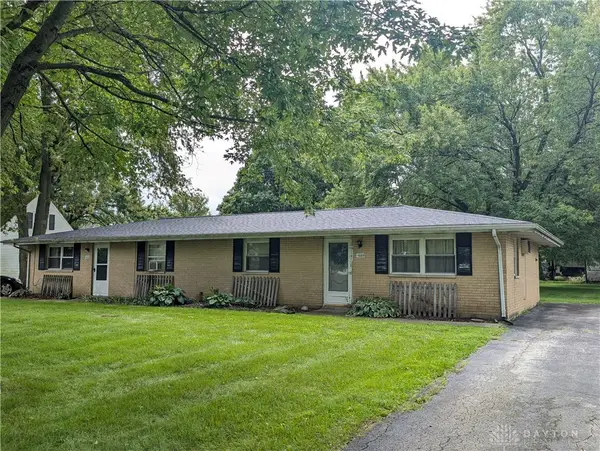 102 Madison Street, Pitsburg, OH 45358