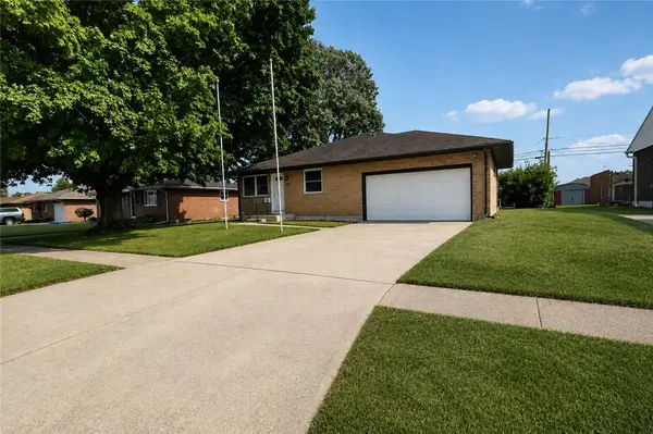 1243 Student Avenue, Springfield, OH 45503