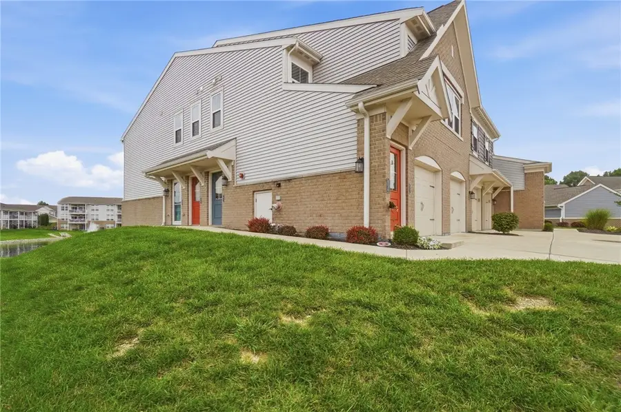 45 N Old Pond Road, Springboro, OH 45066 - #3