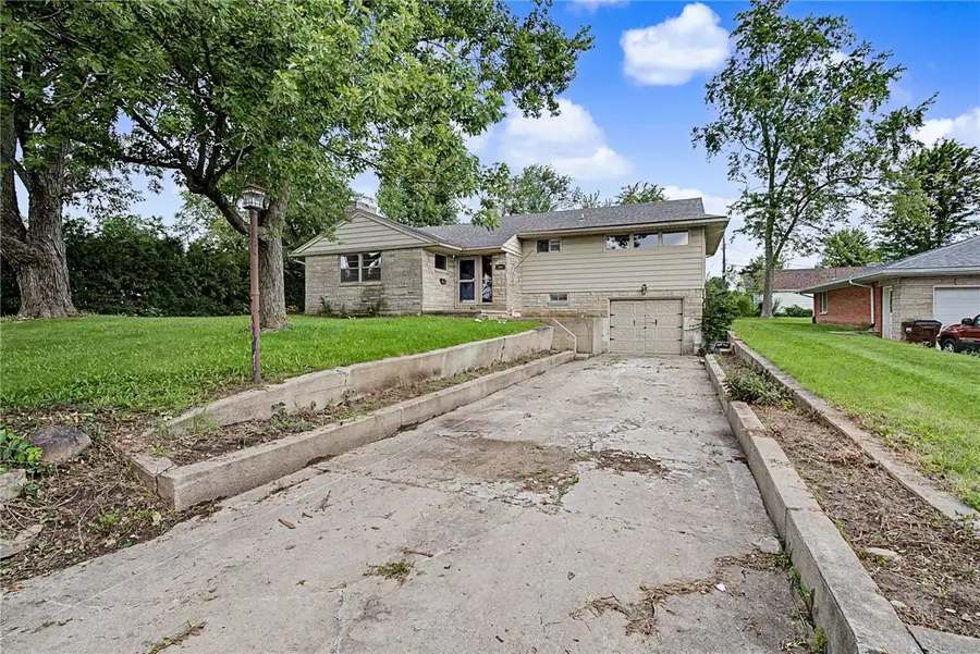 306 E Meeker Avenue, Greenville, OH 45331 - #3