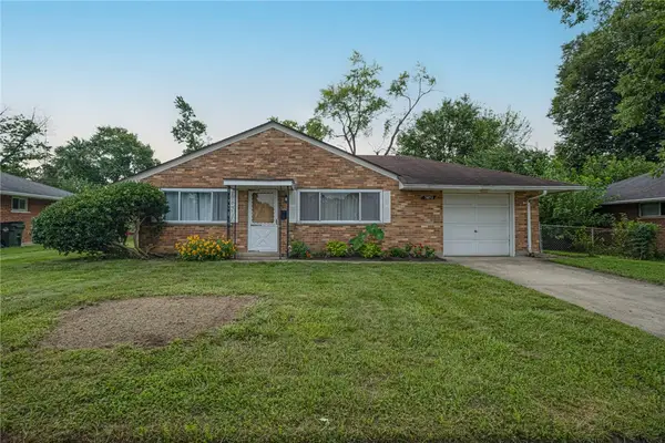 3852 Waterbury Drive, Kettering, OH 45439