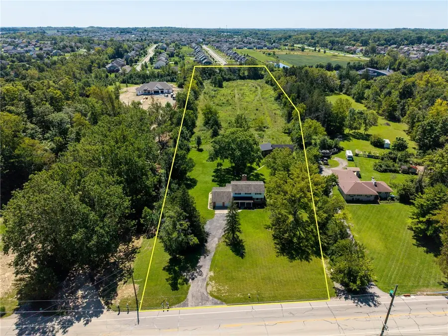 222 E Social Row Road, Dayton, OH 45458 - #2