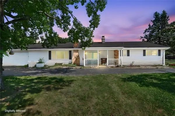 2430 W Choctaw Drive, London, OH 43140