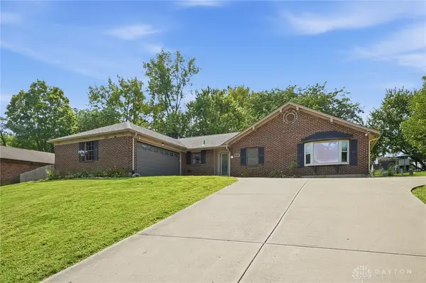 1115 Crestwood Hills Drive, Vandalia, OH 45377