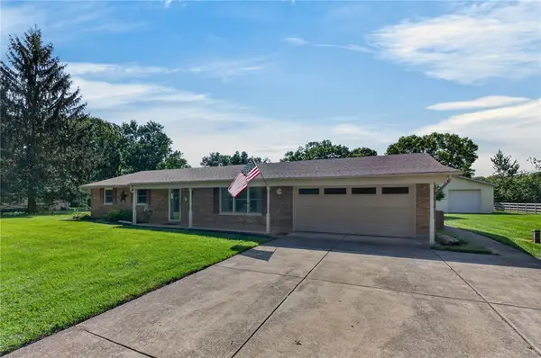 201 Brookside Drive, New Carlisle, OH 45344