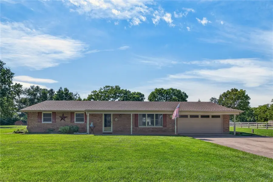 201 Brookside Drive, New Carlisle, OH 45344 - #2