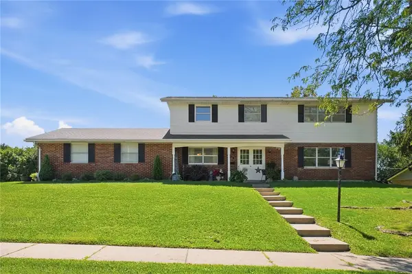 3161 Sherwood Park Drive, Springfield, OH 45505