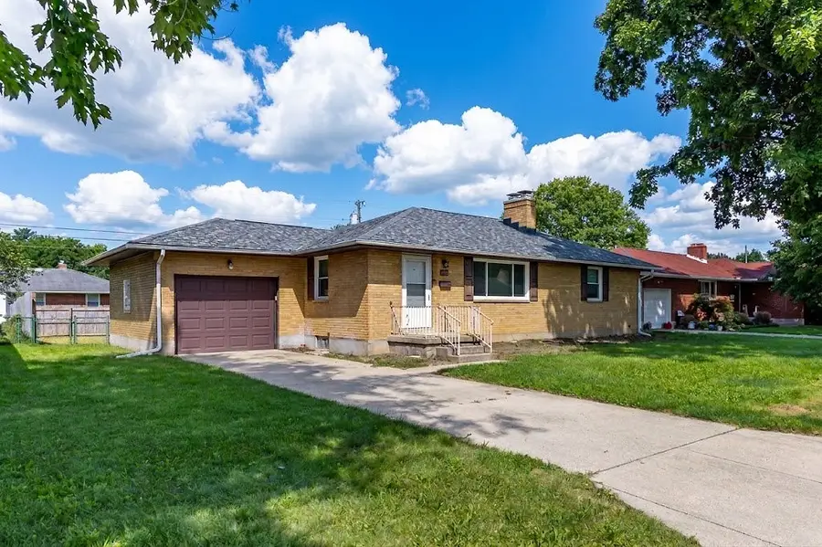 505 Cedar Street, West Carrollton, OH 45449 - #3