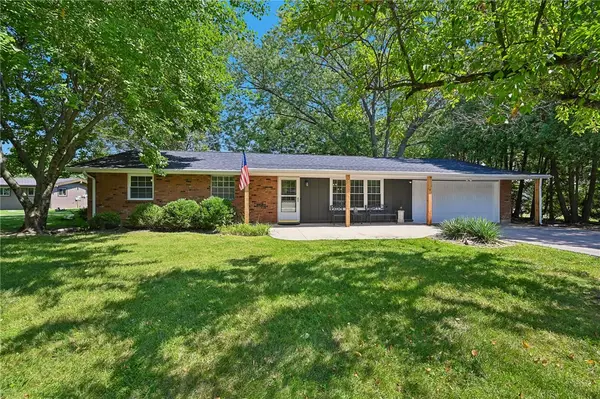 1040 Huron Trail, Jamestown Vlg, OH 45335