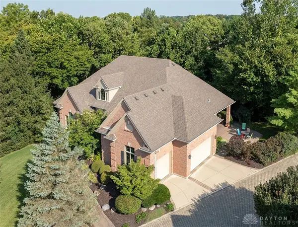 15 Aspen Woods Drive, Springboro, OH 45066