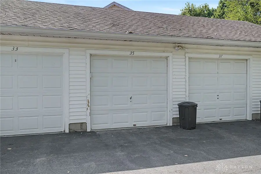 35 Gabriel Street, Vandalia, OH 45377 - #3