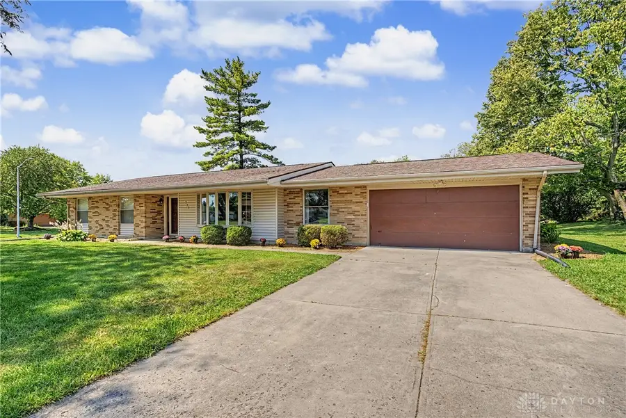 751 Rosamond Drive, Dayton, OH 45417 - #2