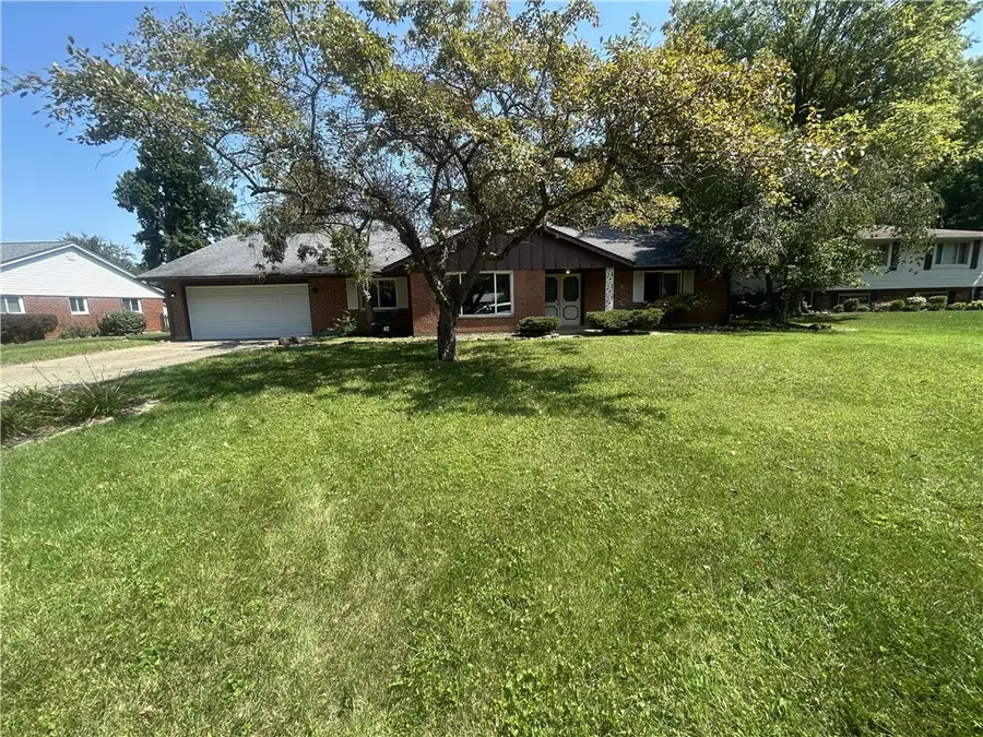 7912 Southbury Drive, Centerville, OH 45458 - #3