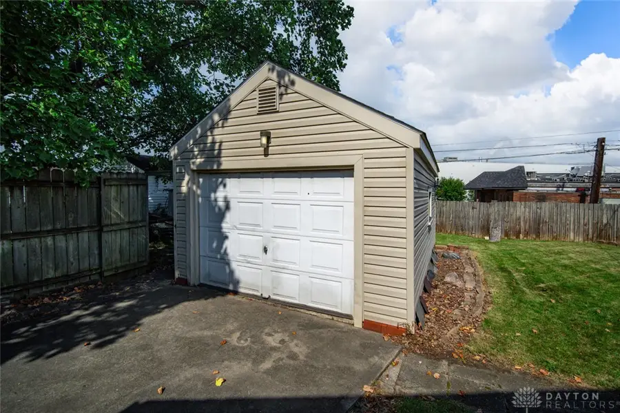 4033 Fulton Avenue, Moraine, OH 45439 - #3