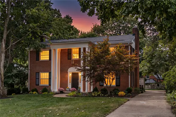 1345 Devereux Drive, Oakwood, OH 45419