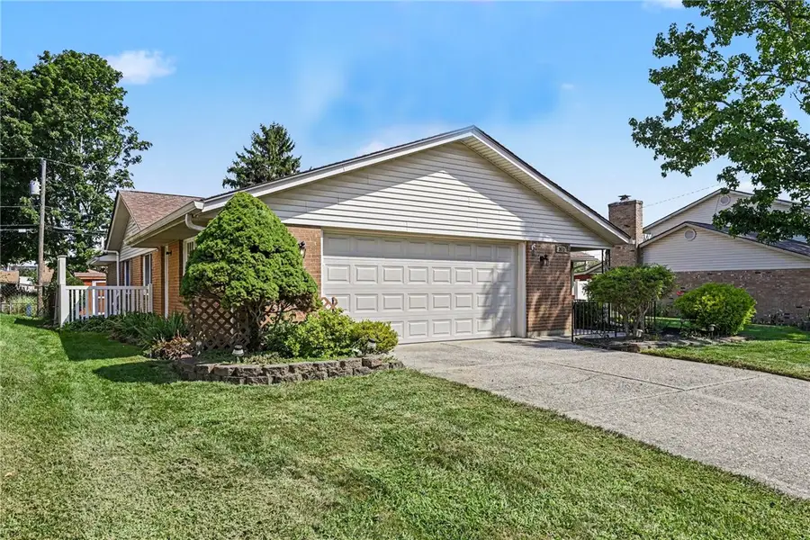 383 Zimmer Drive, Fairborn, OH 45324 - #2