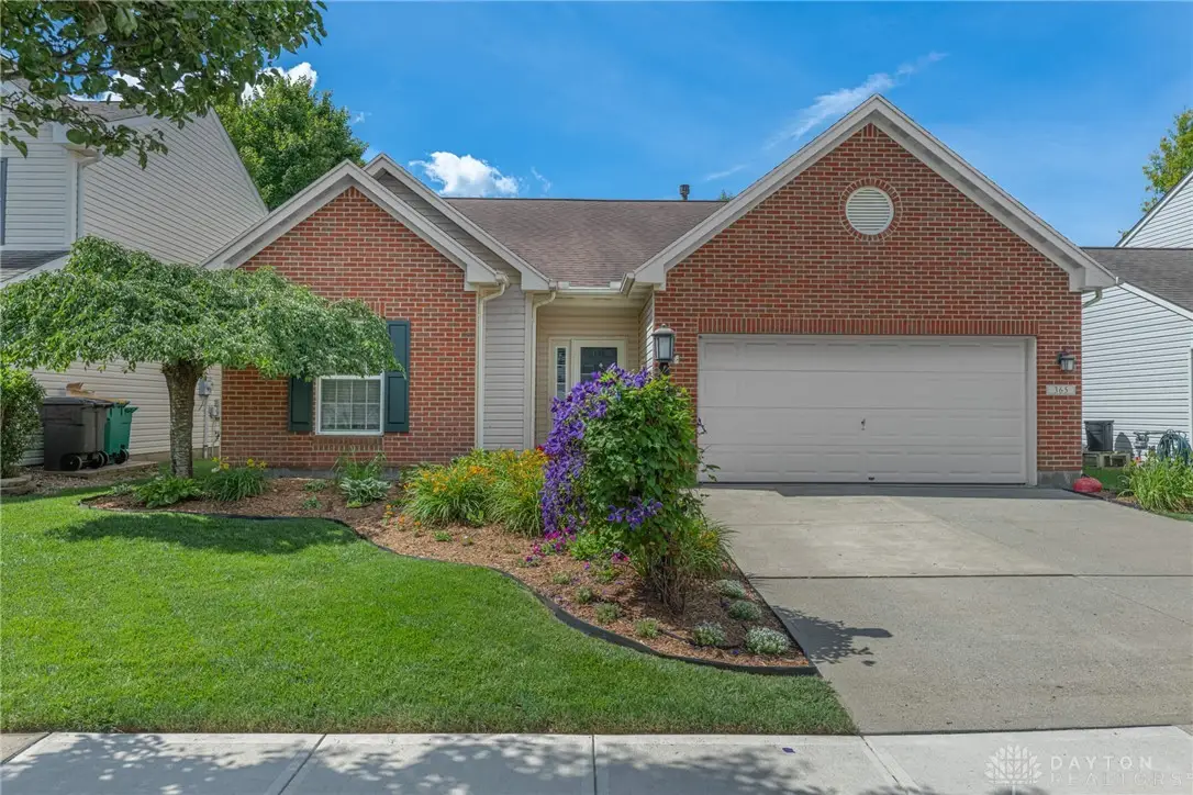 365 W Pugh Drive, Springboro, OH 45066 - #1