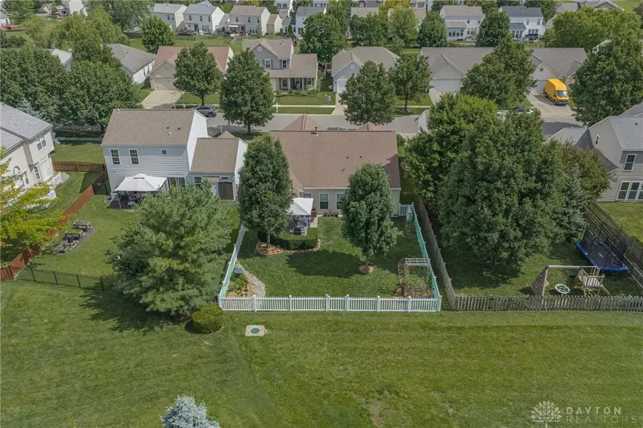 365 W Pugh Drive, Springboro, OH 45066 - #3