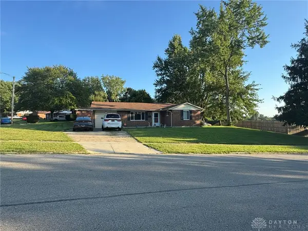 1305 Saratoga Drive, Troy, OH 45373