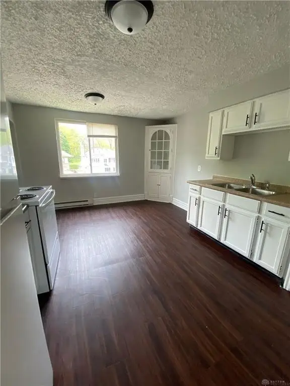 455 Forest Avenue, Dayton, OH 45405 - #3