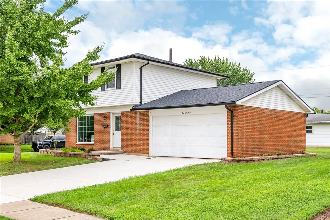 1013 W Lake Avenue, New Carlisle, OH 45344 - #1