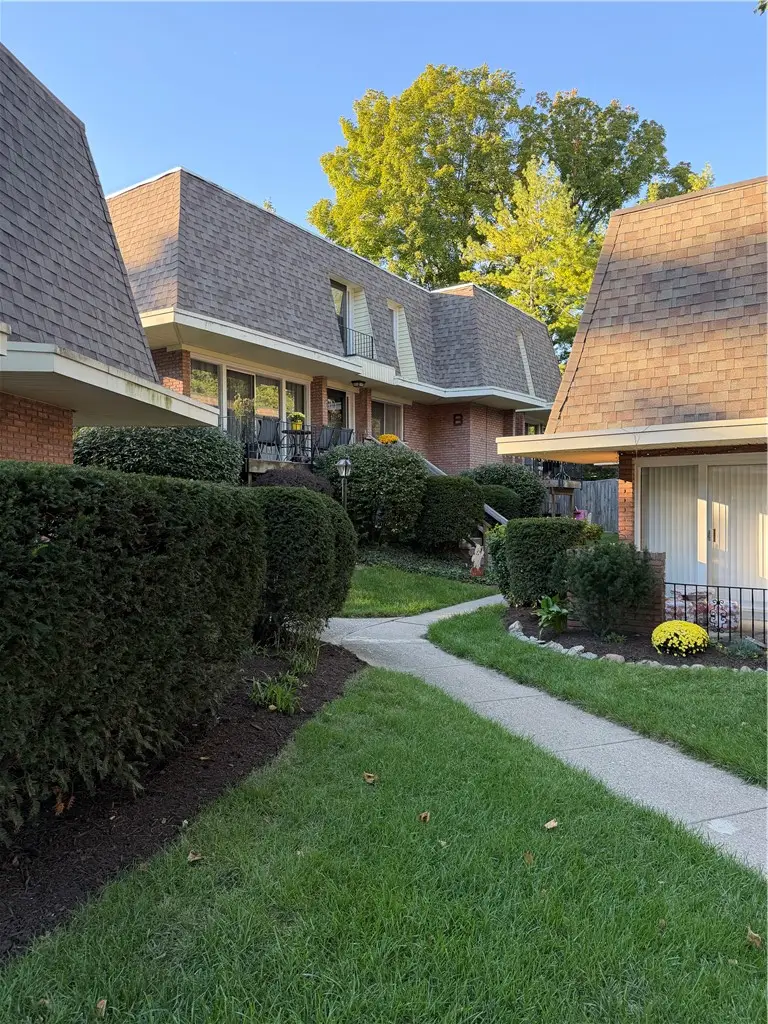 2167 W Schantz Avenue, Kettering, OH 45409 - #2