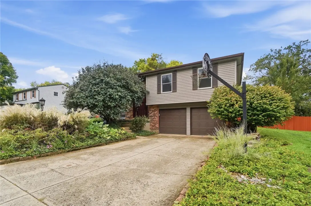 4080 Locus Bend Drive, Bellbrook, OH 45440 - #1