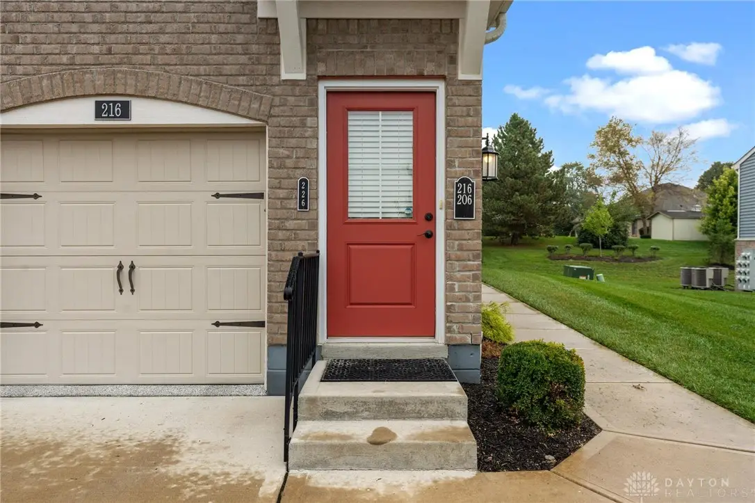 226 Old Pond Road, Springboro, OH 45066 - #1