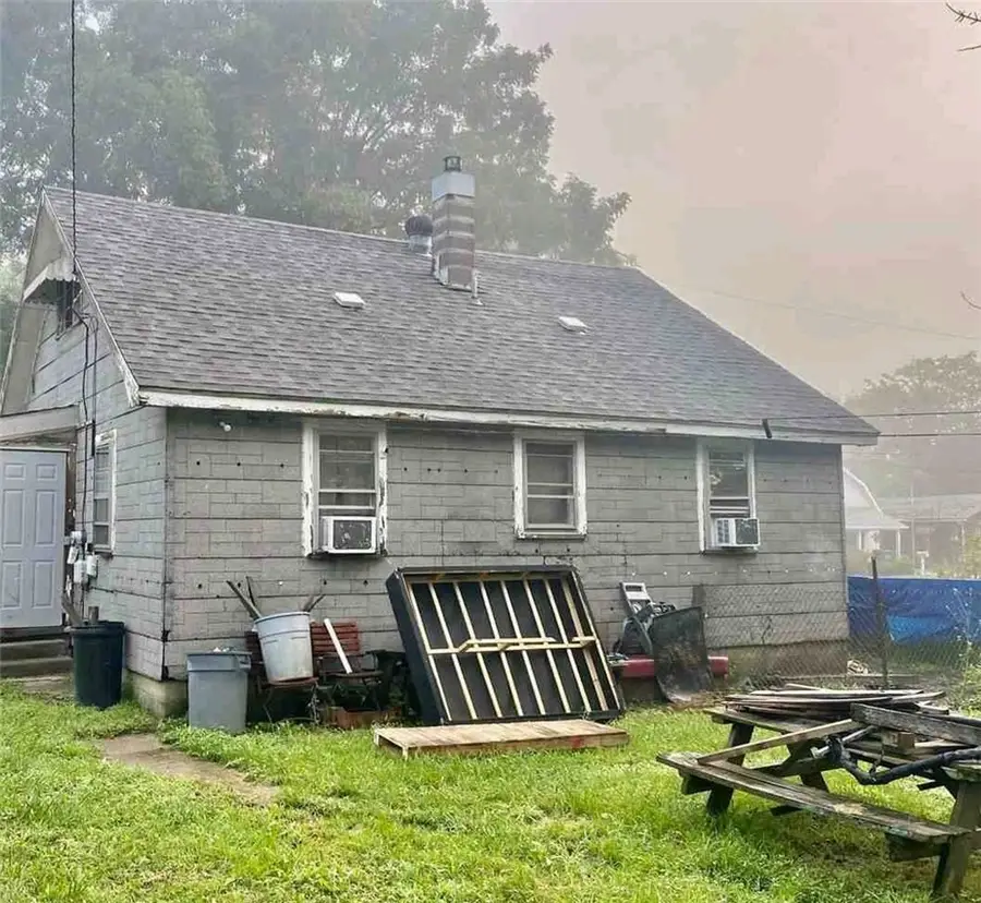 122 E Caroline Street, Union City, OH 45390 - #2