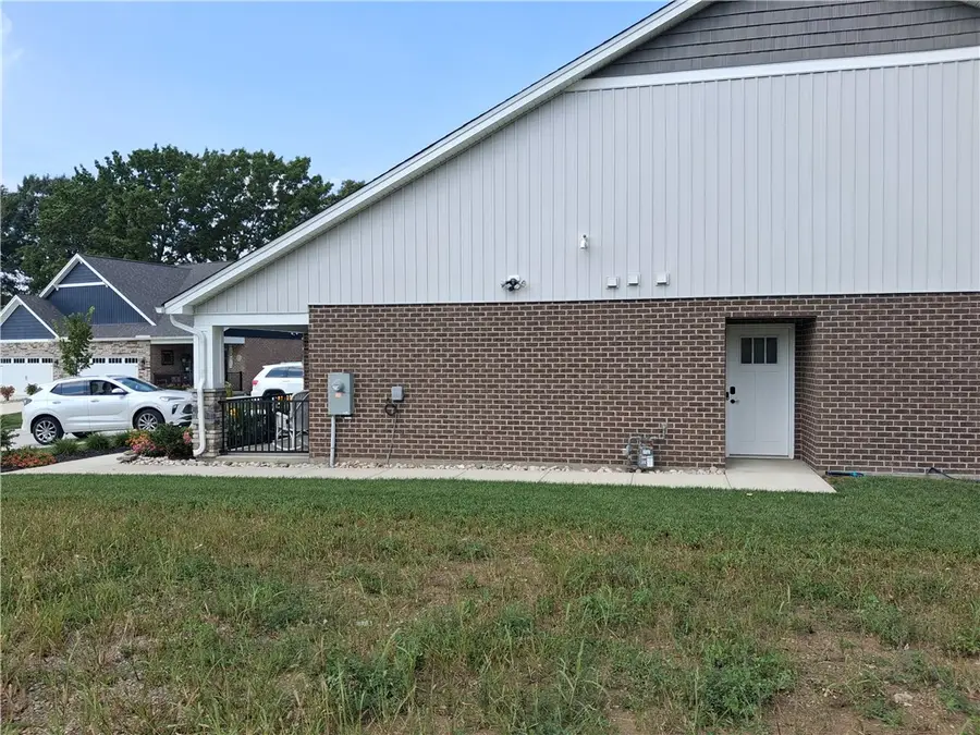 5011 Waterford Lane, Middletown, OH 45042 - #3