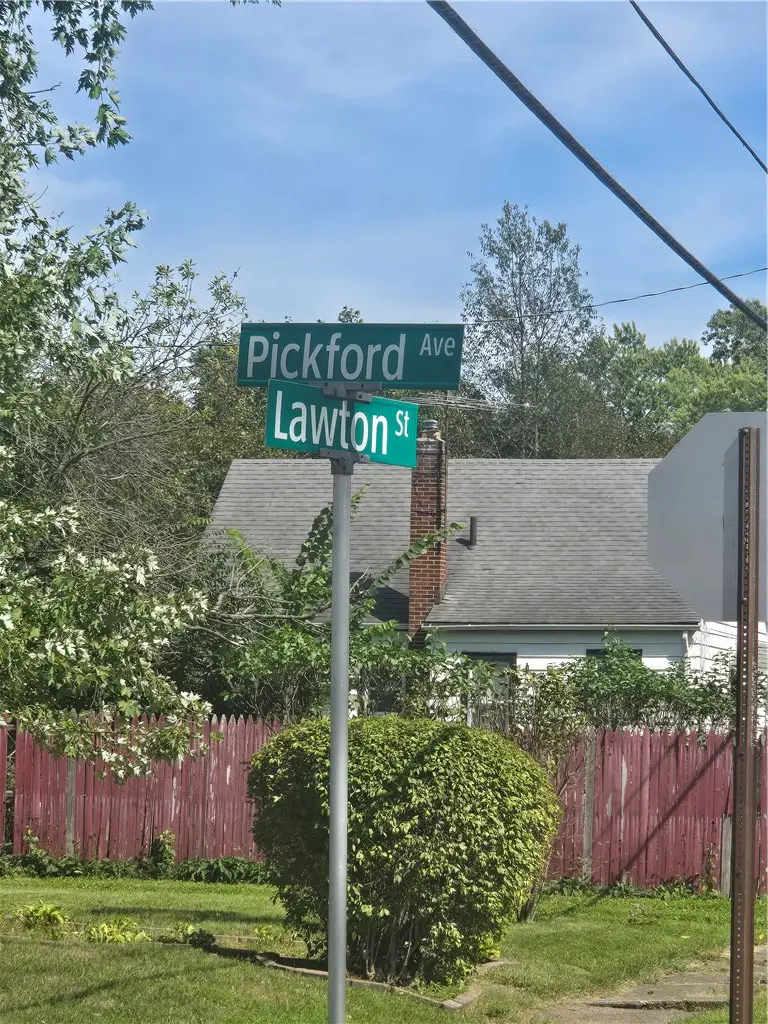 1088 Pickford, Akron, OH 44320 - #1