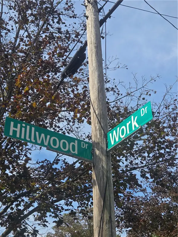 812 Work, Akron, OH 44320