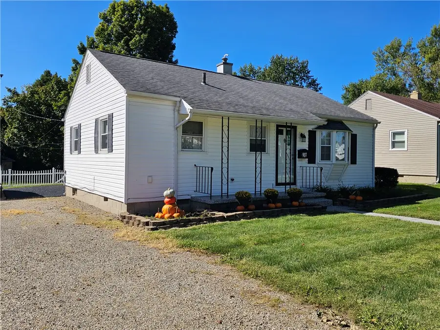 907 Washington Street, Eaton, OH 45320 - #2