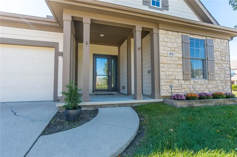 85 Woodcliff Boulevard, Springboro, OH 45066 - #3
