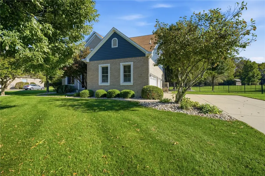 7260 Stone Ridge Drive, Springboro, OH 45066 - #2
