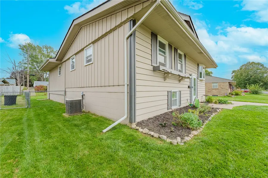 549 Locust Lane, Troy, OH 45373 - #3